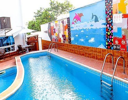 Maxlot Hotel Accra Eksteriør billede